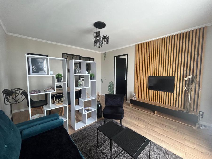 Appartement T3 Urban - Parking & Acces Metro - 11 Mn D'airbus *